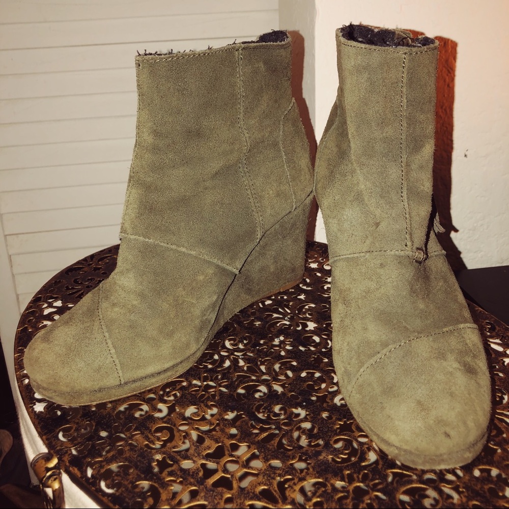 TOMS Olive Green Suede Wedges